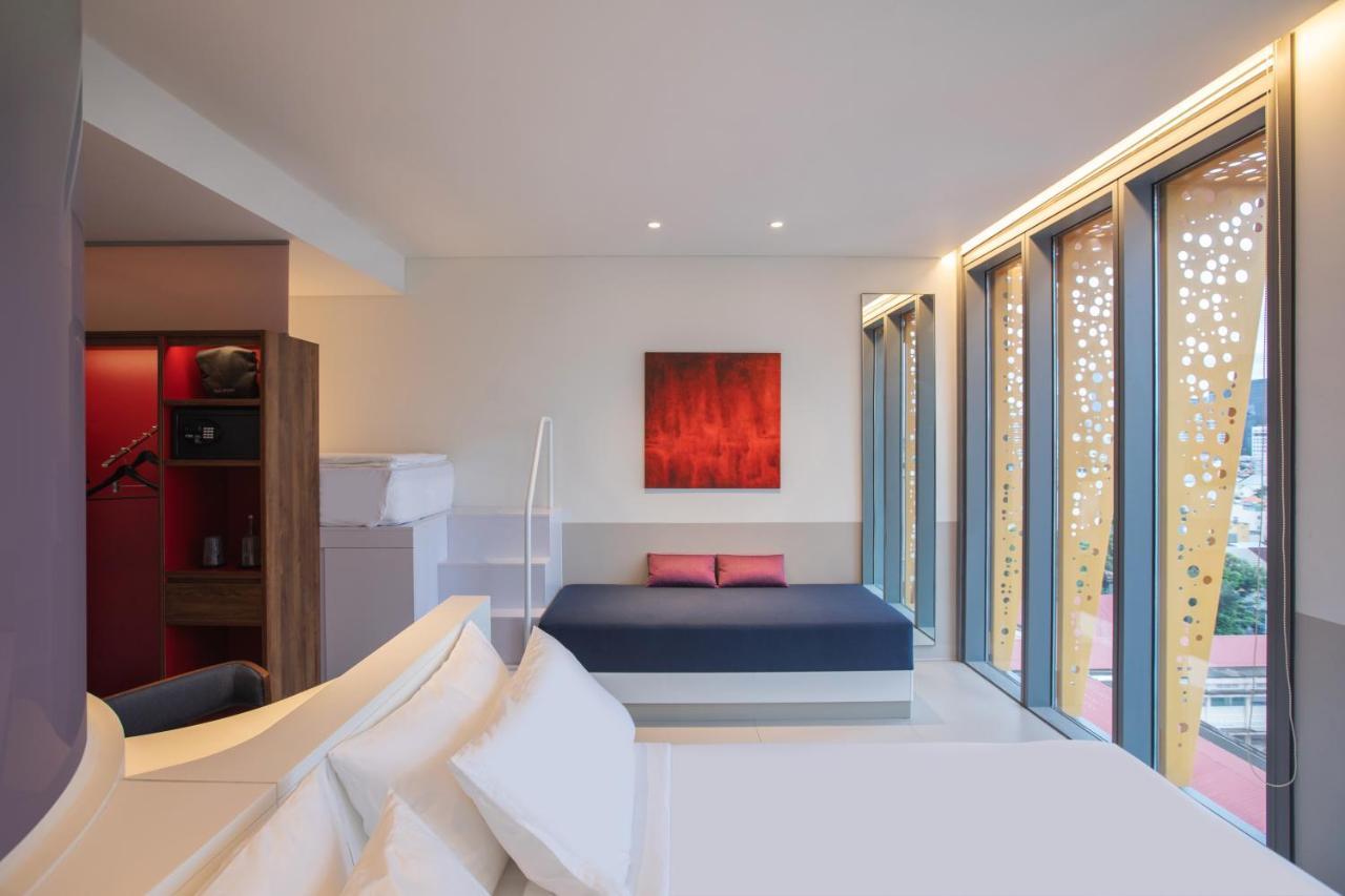 Wink Icon Hotel Danang Riverside - Luxury Suites - 24Hrs Stay & Rooftop Pool Bar Экстерьер фото