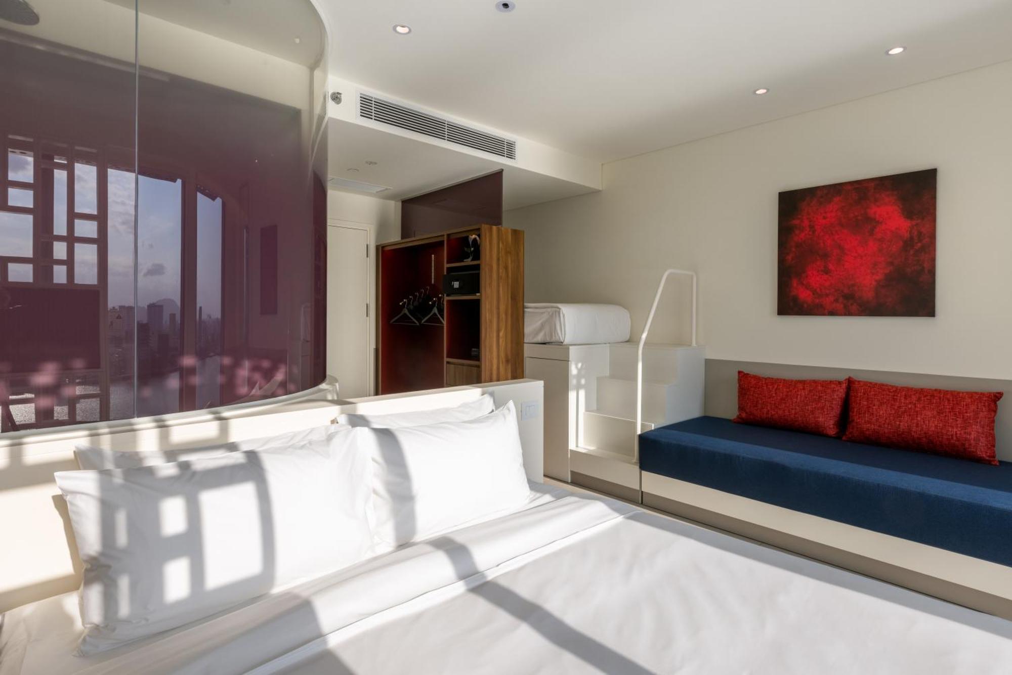 Wink Icon Hotel Danang Riverside - Luxury Suites - 24Hrs Stay & Rooftop Pool Bar Экстерьер фото
