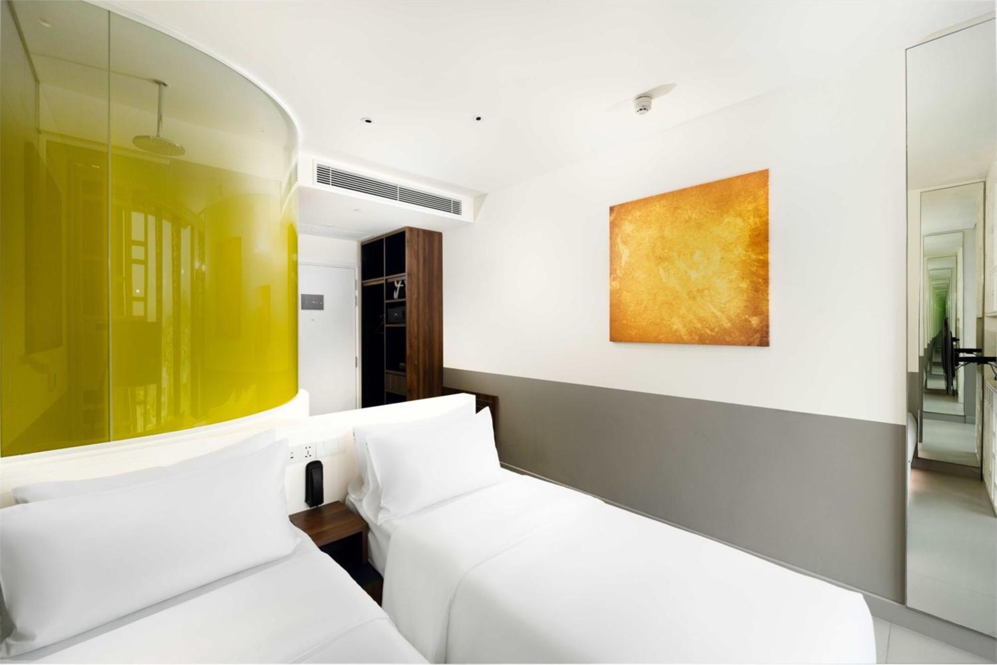 Wink Icon Hotel Danang Riverside - Luxury Suites - 24Hrs Stay & Rooftop Pool Bar Экстерьер фото