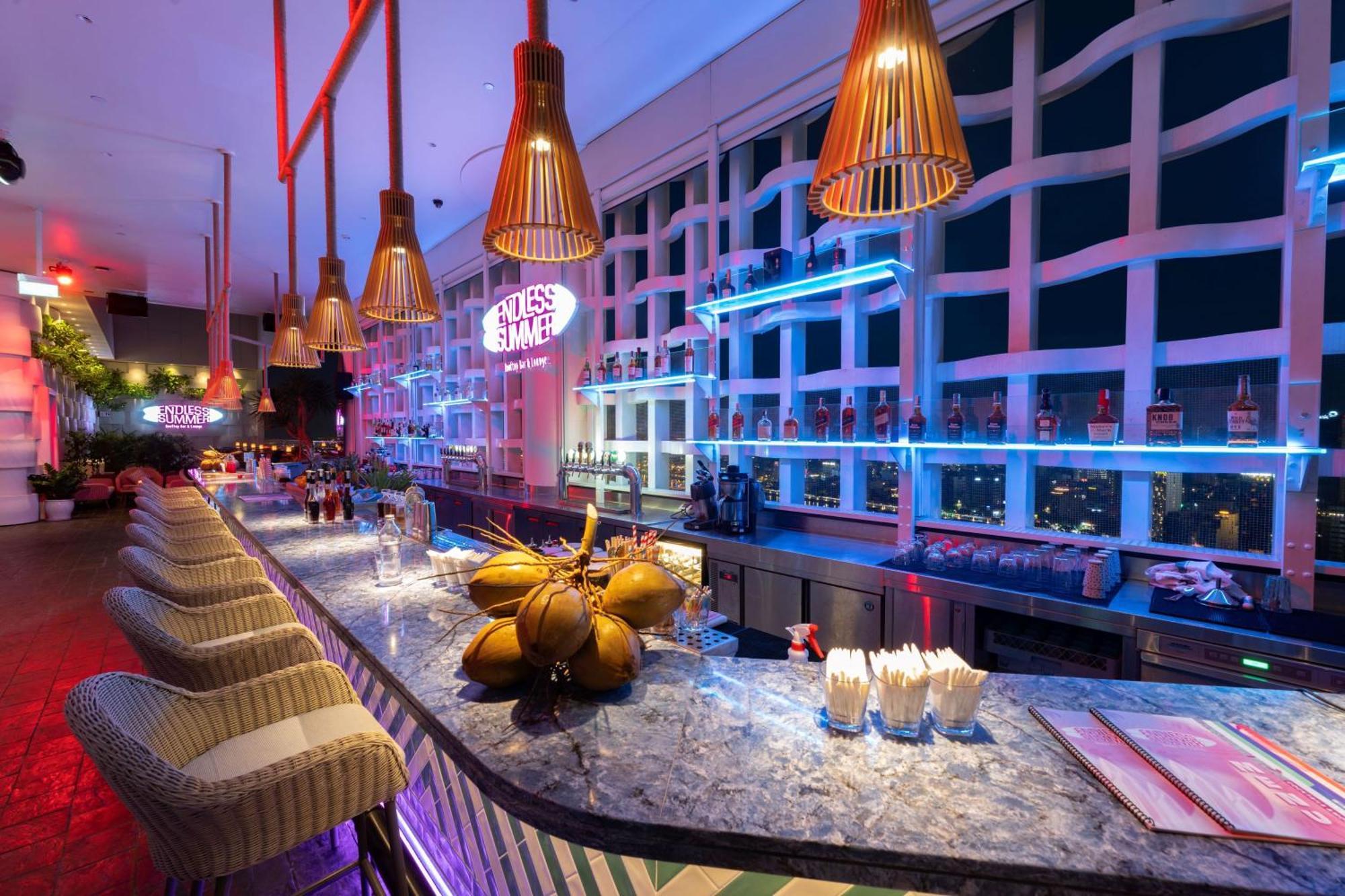 Wink Icon Hotel Danang Riverside - Luxury Suites - 24Hrs Stay & Rooftop Pool Bar Экстерьер фото